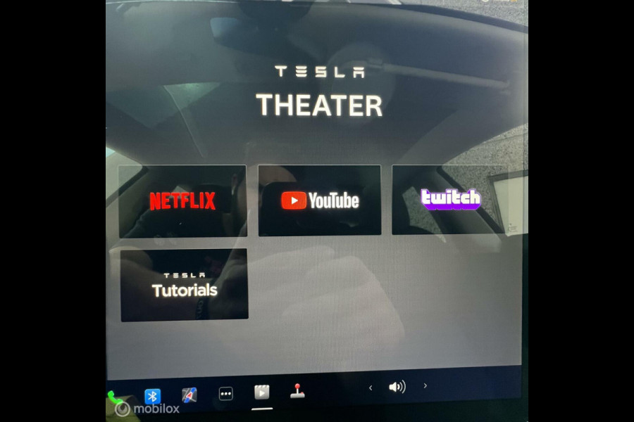 Tesla Model 3 Performance Zwart MiC + EAP