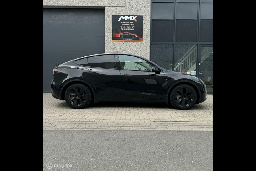 Tesla Model Y 2024 RWD MiC AMD RYZEN MMX PACK