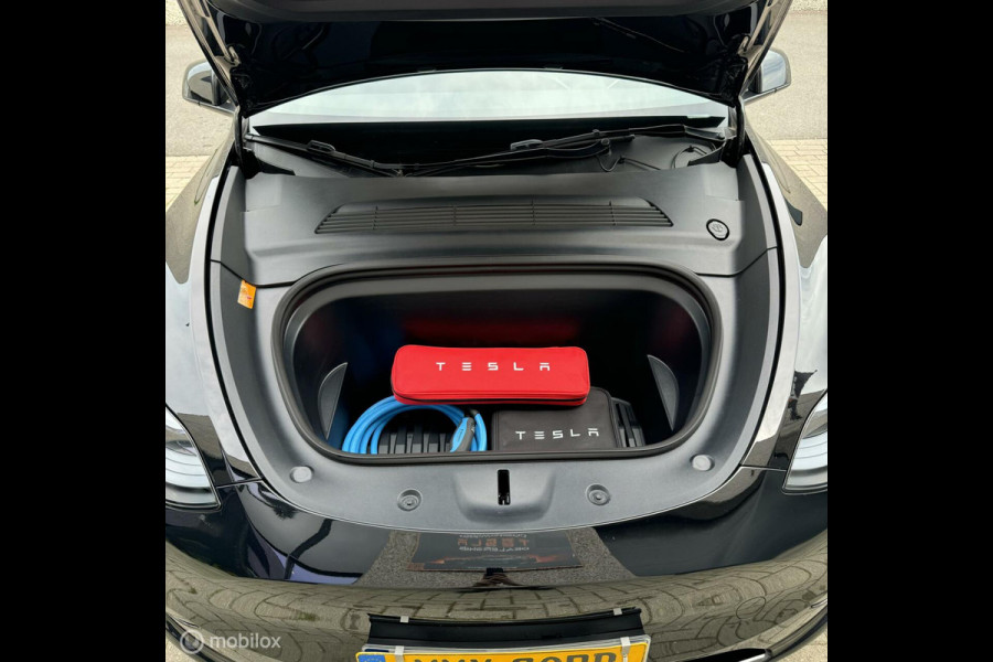 Tesla Model Y 2024 RWD MiC AMD RYZEN MMX PACK