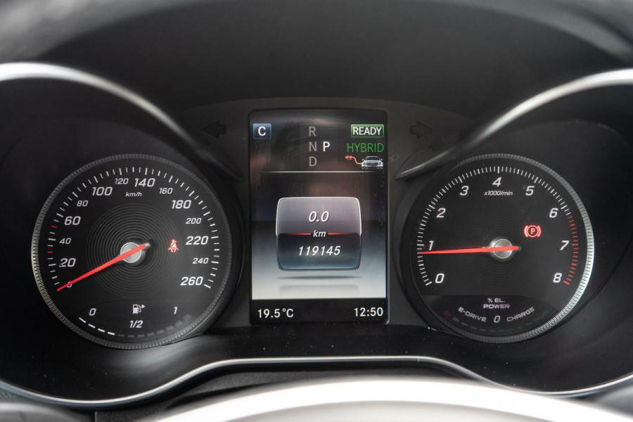 Mercedes-Benz GLC 350e 4MATIC AMG Burmester / Pano / 360