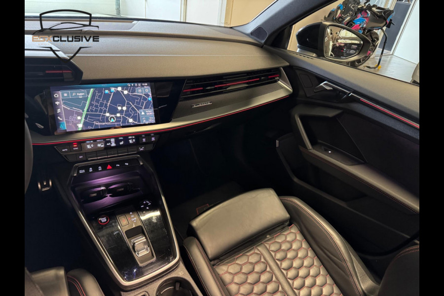 Audi A3 Sportback 2.5 TFSI RS 3 quattro RS ZETELS | PANO | ACC | LANE | ELEKTRISCHE STOELEN