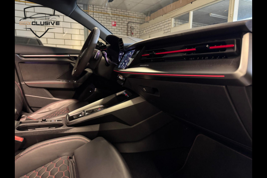 Audi A3 Sportback 2.5 TFSI RS 3 quattro RS ZETELS | PANO | ACC | LANE | ELEKTRISCHE STOELEN