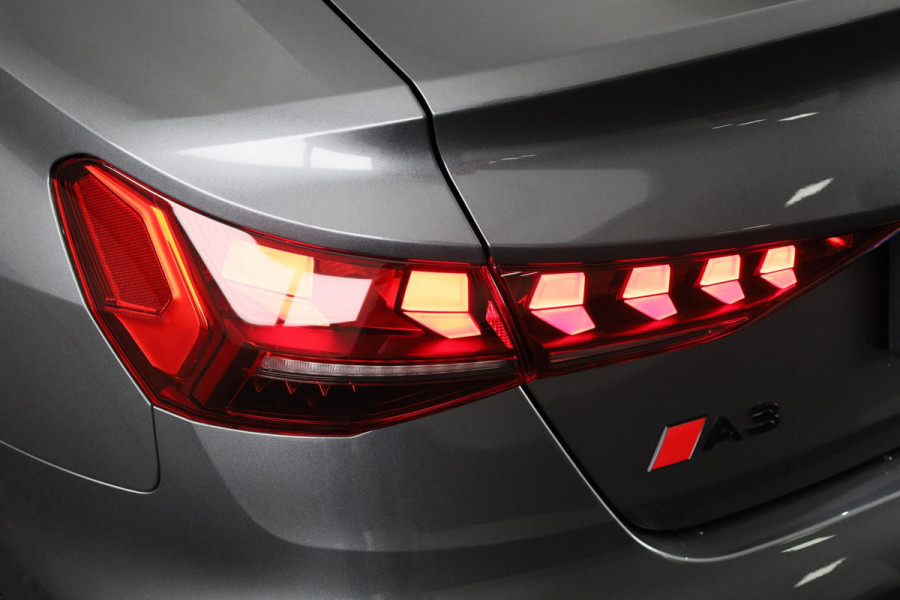 Audi A3 Limousine 35 TFSI S edition 150pk S-tronic | Private lease vanaf € 811,- pm | Facelift | Audi Connect nav&Info plus |  19 inch lichtmetalen velgen | Achteruitrijcamera
