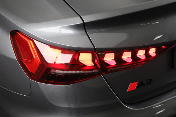 Audi A3 Limousine 35 TFSI S edition 150pk S-tronic | Private lease vanaf € 811,- pm | Facelift | Audi Connect nav&Info plus |  19 inch lichtmetalen velgen | Achteruitrijcamera