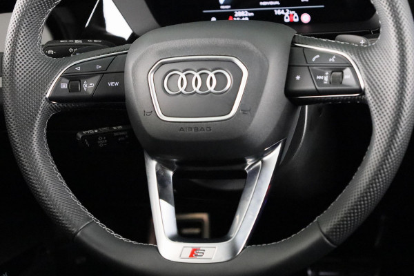 Audi A3 Limousine 35 TFSI S edition 150pk S-tronic | Private lease vanaf € 811,- pm | Facelift | Audi Connect nav&Info plus |  19 inch lichtmetalen velgen | Achteruitrijcamera