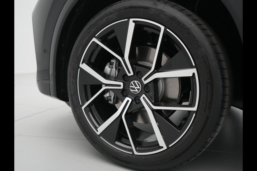 Volkswagen Tiguan R-Line Edition - eHybrid | 'App-Connect' draadloze smartphone integratie | Automatische afstandsregeling (Adaptive Cruise Control) | Black Style Pakket