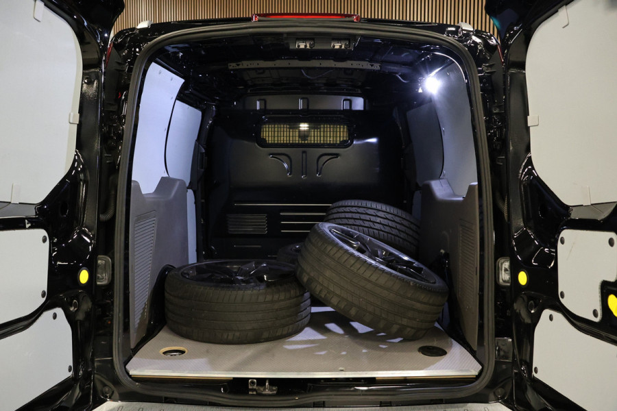 Ford Transit Connect 1.5 EcoBlue L2 Sport 120 PK | 8-Traps Automaat | L+R Schuifdeur | Navigatie | Camera | CarPlay | Keyless Go | Climate control | Stoelverwarming | Trekhaak | Lederen bekleding | DAB | Dealer onderhouden