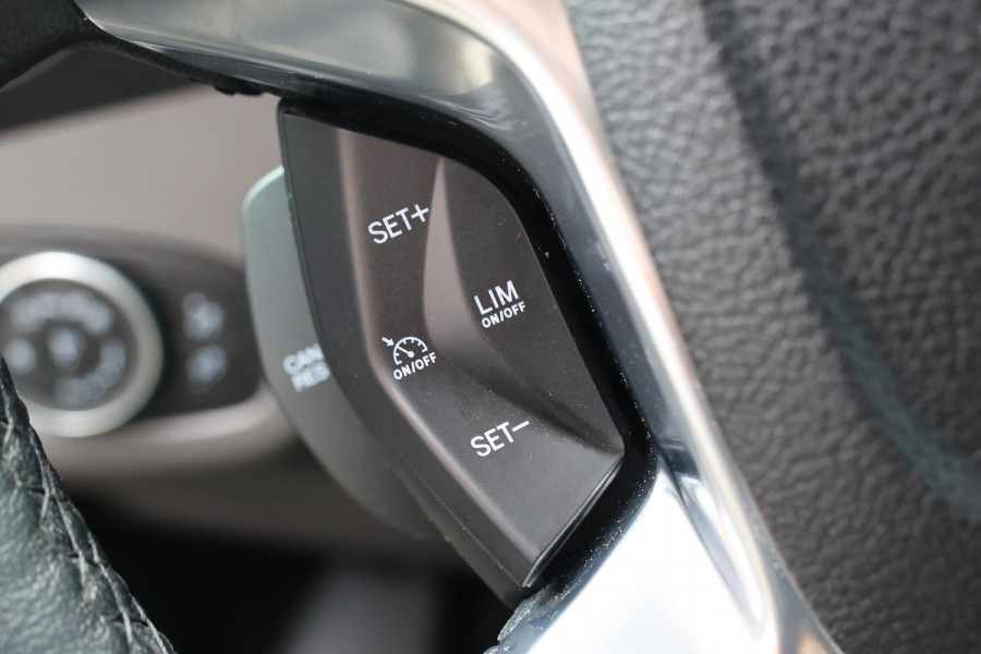 Ford Transit Connect 1.5 EcoBlue L2 Sport 120 PK | 8-Traps Automaat | L+R Schuifdeur | Navigatie | Camera | CarPlay | Keyless Go | Climate control | Stoelverwarming | Trekhaak | Lederen bekleding | DAB | Dealer onderhouden