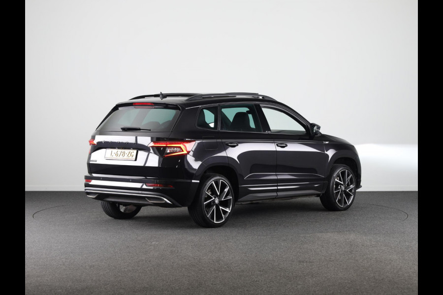 Škoda Karoq 1.5 TSI ACT Sportline Business 150pk DSG | Panoramadak | 19 inch Lichtmetalen velgen | Navigatie | Virtual Cockpit
