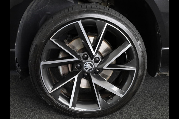 Škoda Karoq 1.5 TSI ACT Sportline Business 150pk DSG | Panoramadak | 19 inch Lichtmetalen velgen | Navigatie | Virtual Cockpit