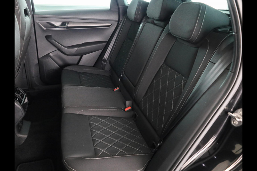 Škoda Karoq 1.5 TSI ACT Sportline Business 150pk DSG | Panoramadak | 19 inch Lichtmetalen velgen | Navigatie | Virtual Cockpit