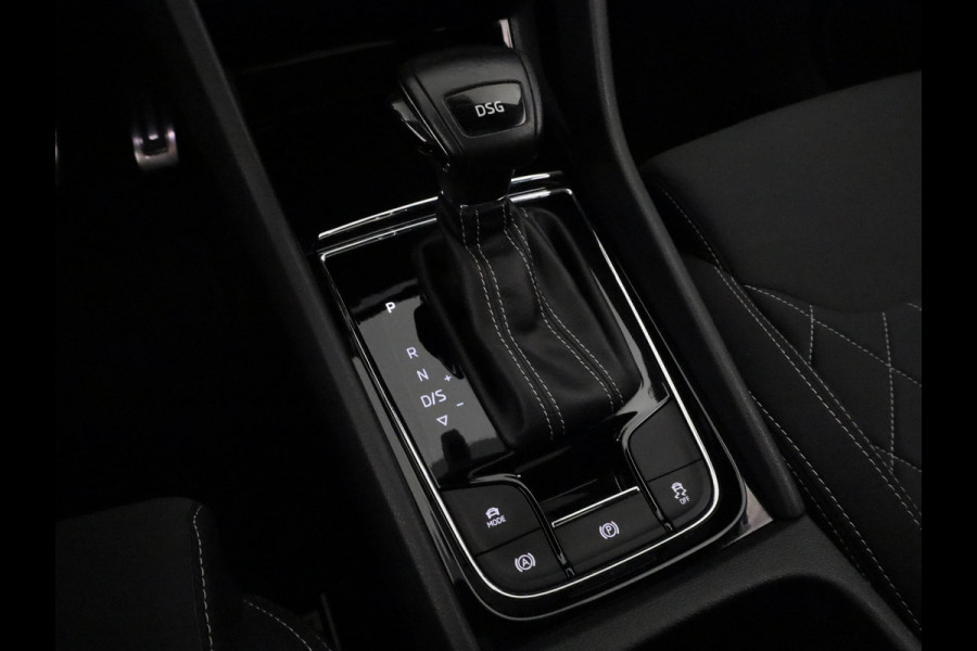 Škoda Karoq 1.5 TSI ACT Sportline Business 150pk DSG | Panoramadak | 19 inch Lichtmetalen velgen | Navigatie | Virtual Cockpit
