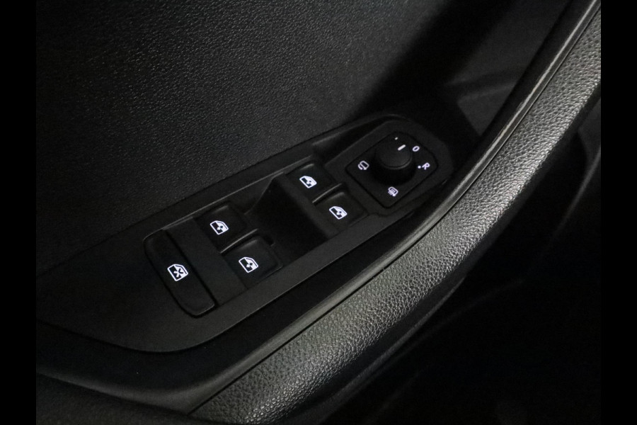 Škoda Karoq 1.5 TSI ACT Sportline Business 150pk DSG | Panoramadak | 19 inch Lichtmetalen velgen | Navigatie | Virtual Cockpit
