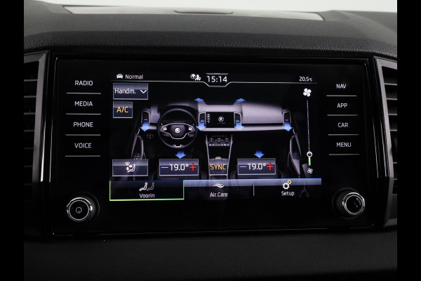 Škoda Karoq 1.5 TSI ACT Sportline Business 150pk DSG | Panoramadak | 19 inch Lichtmetalen velgen | Navigatie | Virtual Cockpit