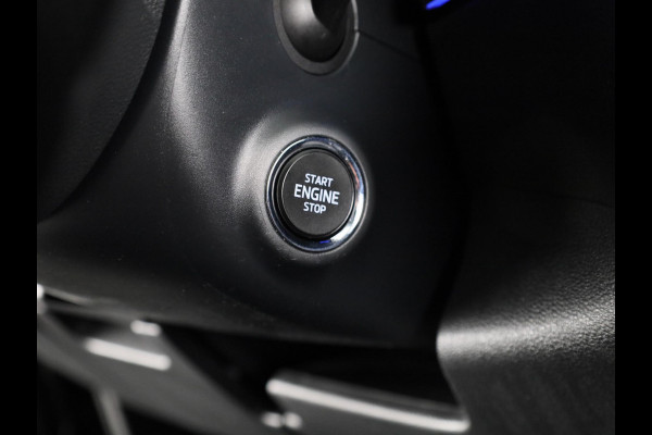 Škoda Karoq 1.5 TSI ACT Sportline Business 150pk DSG | Panoramadak | 19 inch Lichtmetalen velgen | Navigatie | Virtual Cockpit