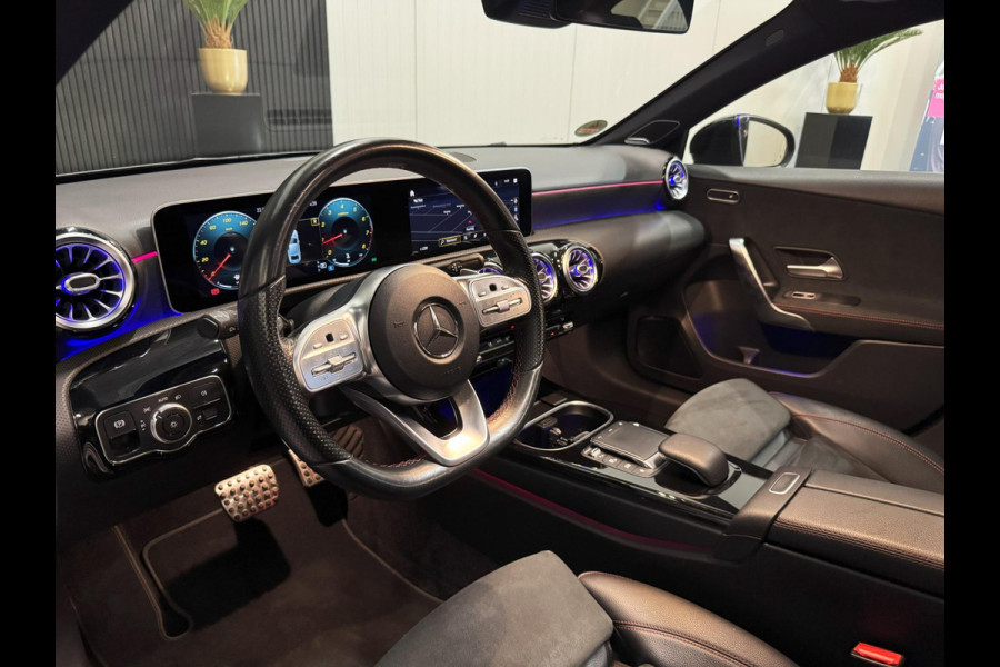Mercedes-Benz A-Klasse 200 AMG Launch Edit|PANO|SFEER|A35 Pack|BURMESTER