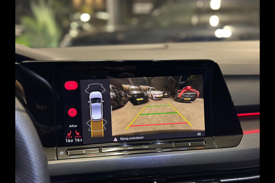 Volkswagen Golf 2.0 TSI GTI|PANO|BOMVOL