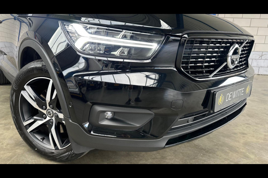 Volvo XC40 2.0 B4 R-Design Pano| Blis|Keyless|R-Camera|Full