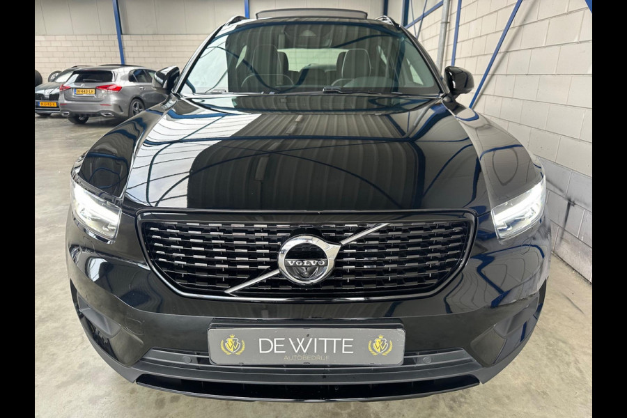 Volvo XC40 2.0 B4 R-Design Pano| Blis|Keyless|R-Camera|Full