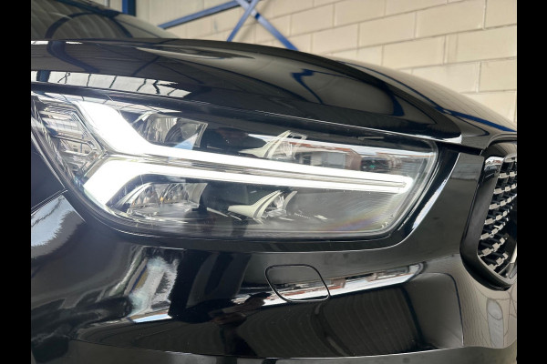 Volvo XC40 2.0 B4 R-Design Pano| Blis|Keyless|R-Camera|Full