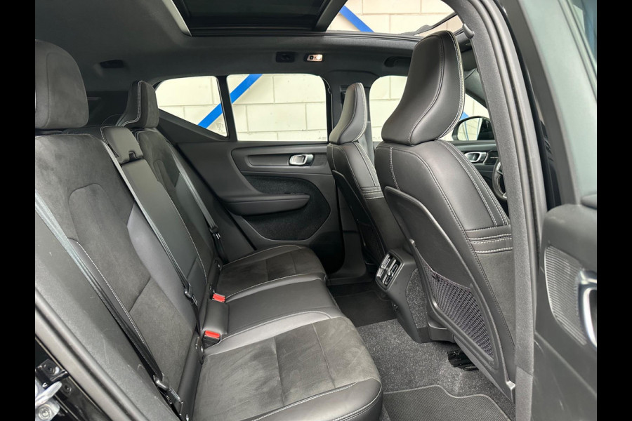 Volvo XC40 2.0 B4 R-Design Pano| Blis|Keyless|R-Camera|Full