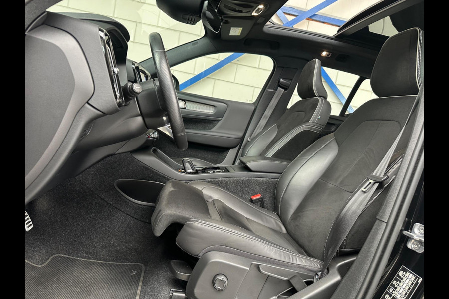 Volvo XC40 2.0 B4 R-Design Pano| Blis|Keyless|R-Camera|Full
