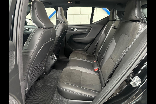 Volvo XC40 2.0 B4 R-Design Pano| Blis|Keyless|R-Camera|Full