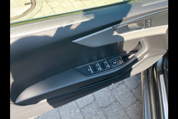 Audi A5 Cabriolet 40 Tfsi S-Tronic (150kW/204pk) ** MATRIX, LEDER, VIRTUAL, NEKVERW, 18-inch LMV, ADAPT. CRUISE ** 1e EIG - € 28.600,= onder NP ** ** INFORMEER OOK NAAR ONZE AANTREKKELIJKE FINANCIAL-LEASE TARIEVEN **