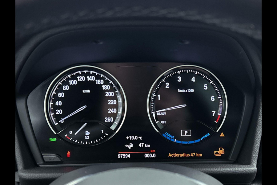 BMW 2 Serie Active Tourer 225xe iPerformance(Goed OnderH, Panoramadak, Stoelv, Navi, Climate Con, PDC, Etc)
