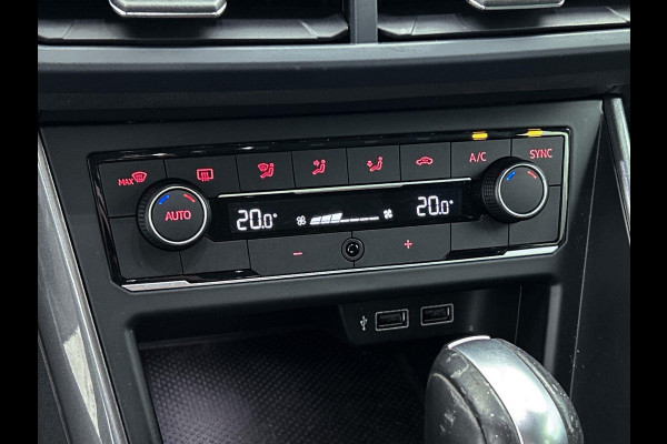 Volkswagen Polo 1.0 TSI Highline Business R (NL-auto, NAP, 1e Eig, Dealer OnderH)
