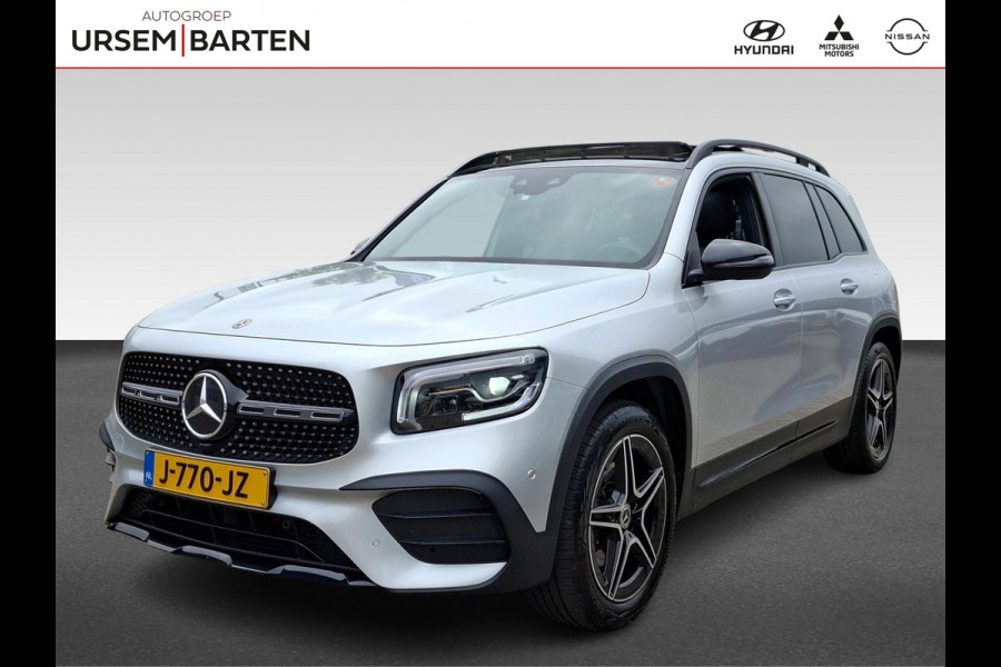 Mercedes-Benz Glb 200 Business Solution AMG | Trekhaak | Pano | Business Plus-pakket