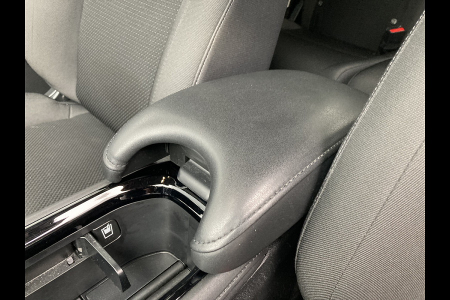 Honda HR-V 1.5 i-VTEC Automaat Elegance CAMERA/NAVI/CRUISE/PDC/STOELVERWARMING