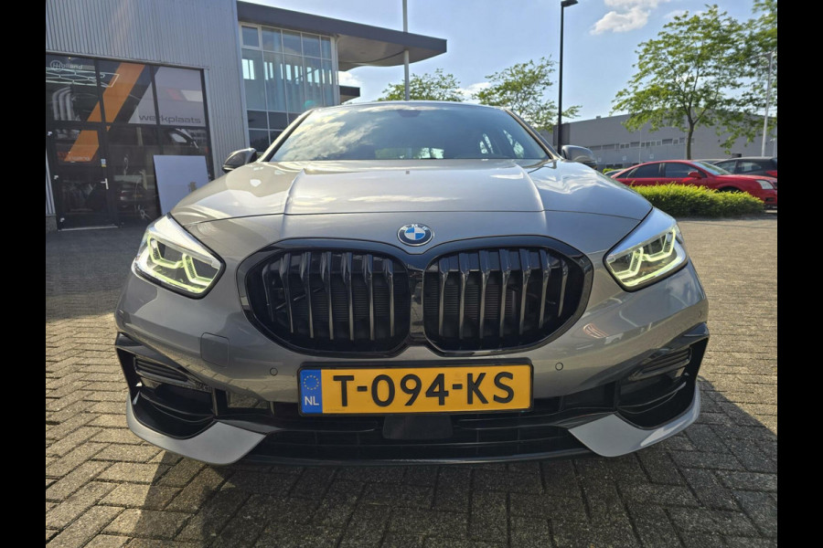 BMW 1-serie 118i Introduction Edition|AUTOMAAT|LED|VIRTUAL CP|NAVI