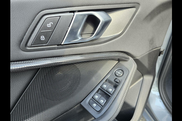 BMW 1-serie 118i Introduction Edition|AUTOMAAT|LED|VIRTUAL CP|NAVI