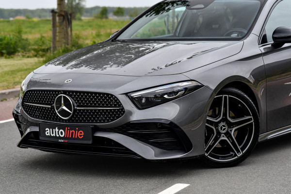 Mercedes-Benz A-Klasse 180 AMG Night ed. Pano, Memory, 360, HUD, Multibeam, Keyless, Trekhaak, Dodeh!