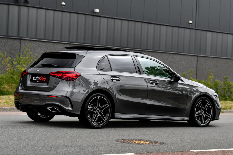 Mercedes-Benz A-Klasse 180 AMG Night ed. Pano, Memory, 360, HUD, Multibeam, Keyless, Trekhaak, Dodeh!