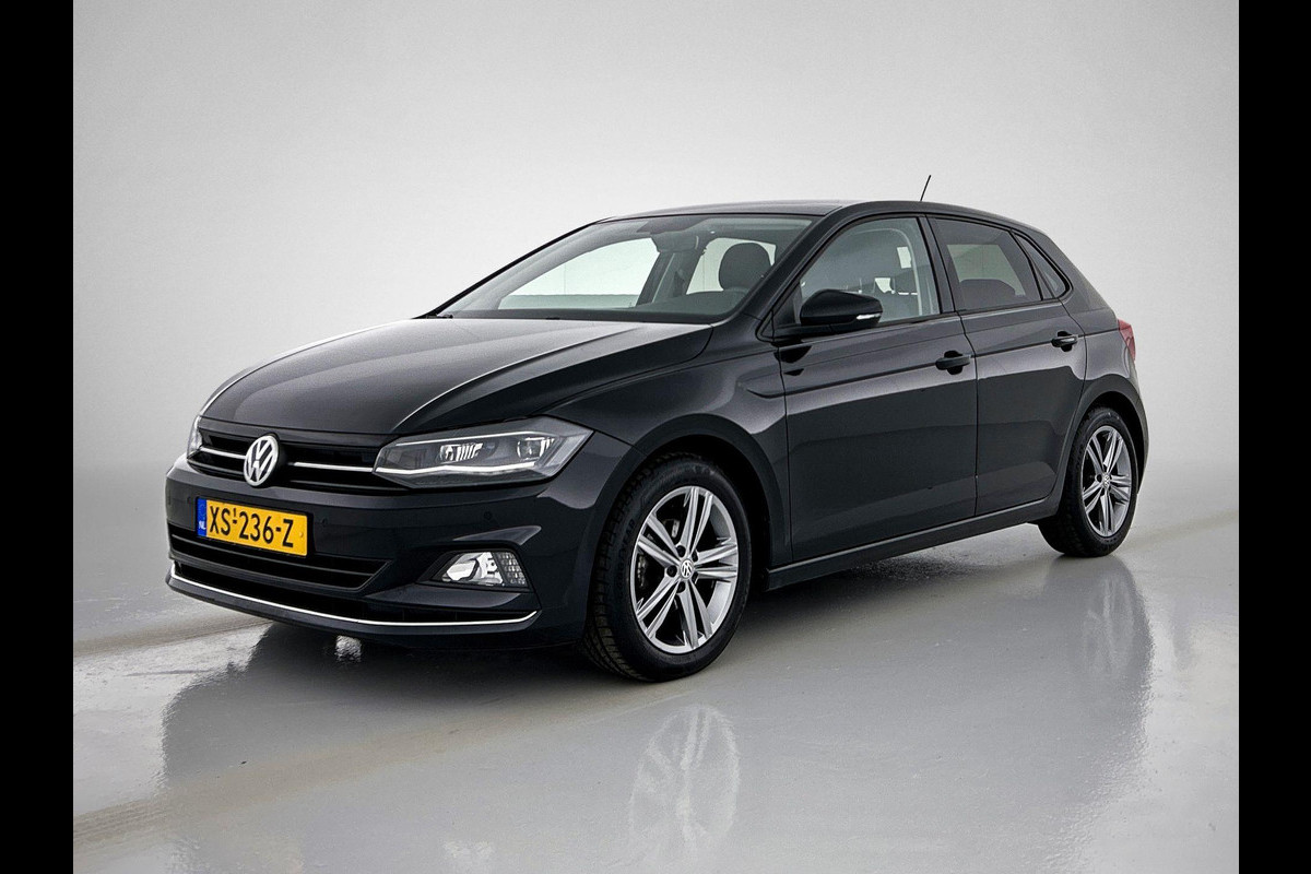 Volkswagen Polo 1.0 TSI Highline R-line (1e eig, NL-auto, Dealer onderH, Panorama, Nav, Carplay, Adaptive Cruise Control, Etc) Volkswagen Polo 1.0 TSI Highline R-line (1e eig, NL-auto, Dealer onderH, Panorama, Nav, Carplay, Adaptive Cruise Control, Etc)