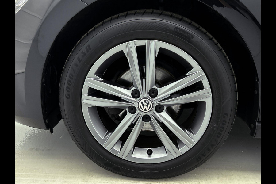 Volkswagen Polo 1.0 TSI Highline R-line (1e eig, NL-auto, Dealer onderH, Panorama, Nav, Carplay, Adaptive Cruise Control, Etc)
