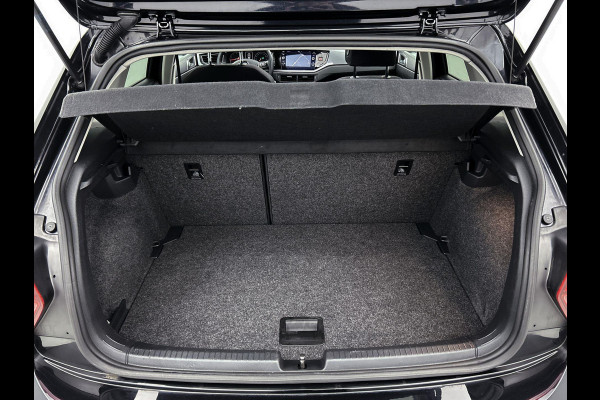 Volkswagen Polo 1.0 TSI Highline R-line (1e eig, NL-auto, Dealer onderH, Panorama, Nav, Carplay, Adaptive Cruise Control, Etc)