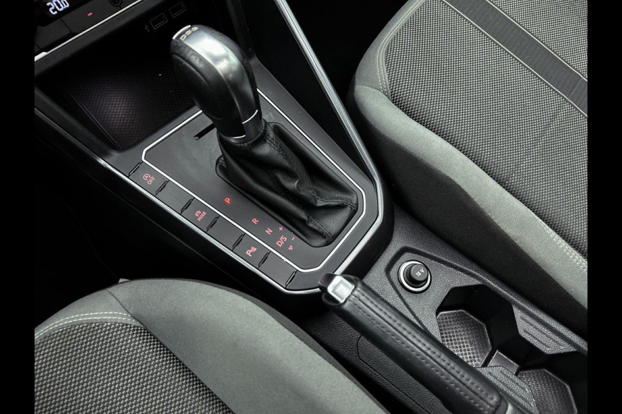 Volkswagen Polo 1.0 TSI Highline R-line (1e eig, NL-auto, Dealer onderH, Panorama, Nav, Carplay, Adaptive Cruise Control, Etc)