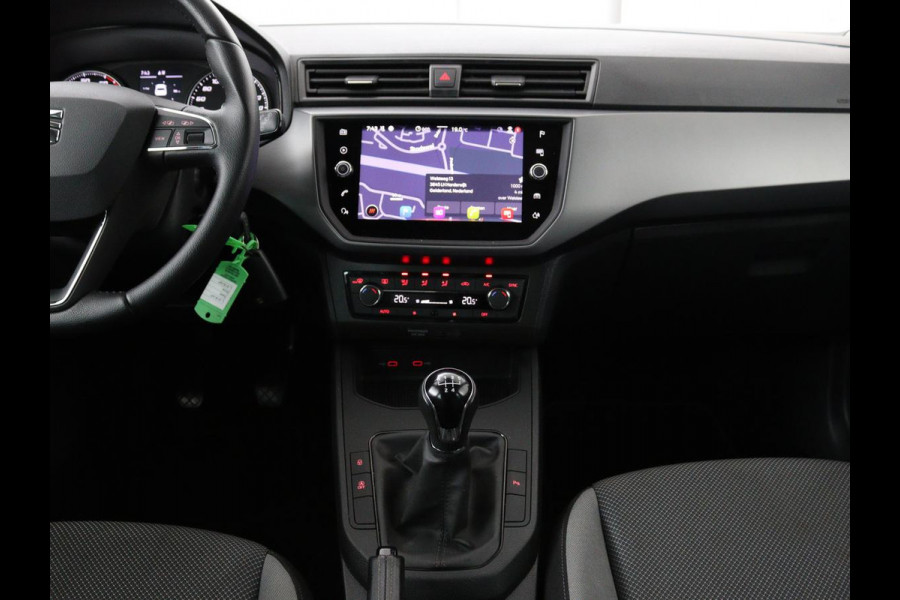 Seat Ibiza 1.0 TSI Style Intens | Carplay | Trekhaak | Navigatie | Climate control | Camera | Cruise control | Parkeerhulp | Bluetooth