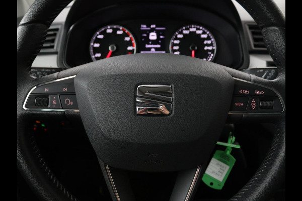 Seat Ibiza 1.0 TSI Style Intens | Carplay | Trekhaak | Navigatie | Climate control | Camera | Cruise control | Parkeerhulp | Bluetooth