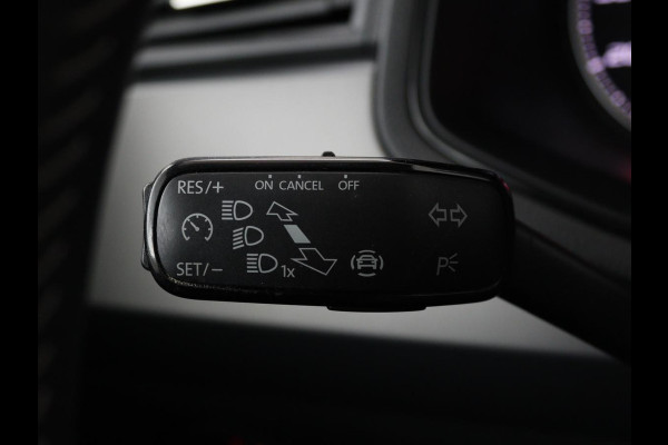 Seat Ibiza 1.0 TSI Style Intens | Carplay | Trekhaak | Navigatie | Climate control | Camera | Cruise control | Parkeerhulp | Bluetooth