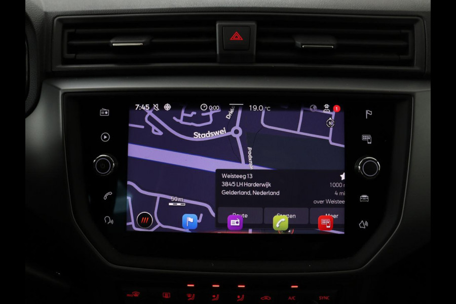 Seat Ibiza 1.0 TSI Style Intens | Carplay | Trekhaak | Navigatie | Climate control | Camera | Cruise control | Parkeerhulp | Bluetooth
