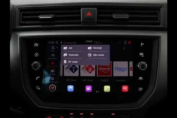 Seat Ibiza 1.0 TSI Style Intens | Carplay | Trekhaak | Navigatie | Climate control | Camera | Cruise control | Parkeerhulp | Bluetooth