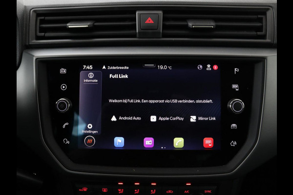 Seat Ibiza 1.0 TSI Style Intens | Carplay | Trekhaak | Navigatie | Climate control | Camera | Cruise control | Parkeerhulp | Bluetooth