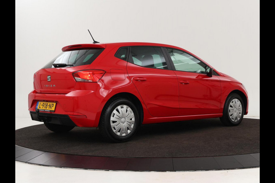 Seat Ibiza 1.0 TSI Style Intens | Carplay | Trekhaak | Navigatie | Climate control | Camera | Cruise control | Parkeerhulp | Bluetooth