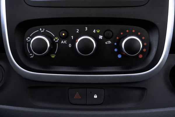 Renault Trafic 1.6 dCi | L2H1 | 5-Zits | Zijschuifdeur R+L | LED | Navi | Airco | Cruise | PDC | Euro 6