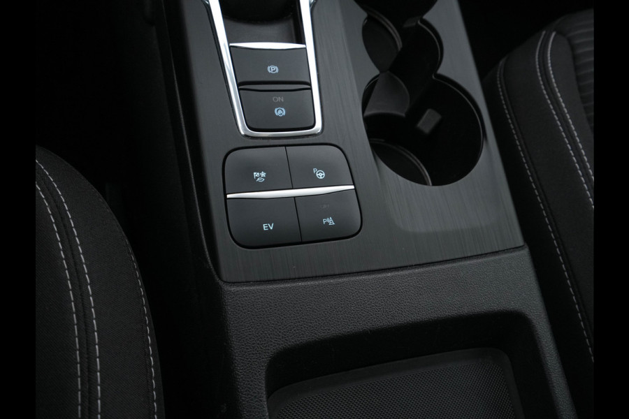 Ford Kuga 2.5 PHEV Titanium (INCL-BTW) *DIGI-COCKPIT | ADAPTIVE-CRUISE | BLINDSPOT | PARK-PILOT | CAMERA | NAVI-FULLMAP | HEATED-SEATS | COMFORT-SEATS | ECC | CARPLAY | PDC | DAB | LANE-ASSIST | 17''ALU*