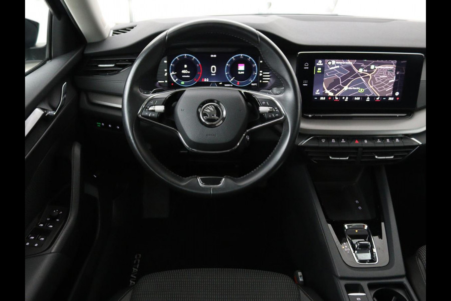 Škoda Octavia 1.0 TSI Business Edition | Stoelverwarming | Camera | Carplay | Full LED | Navigatie | Parkeerhulp | Climate control | Cruise control